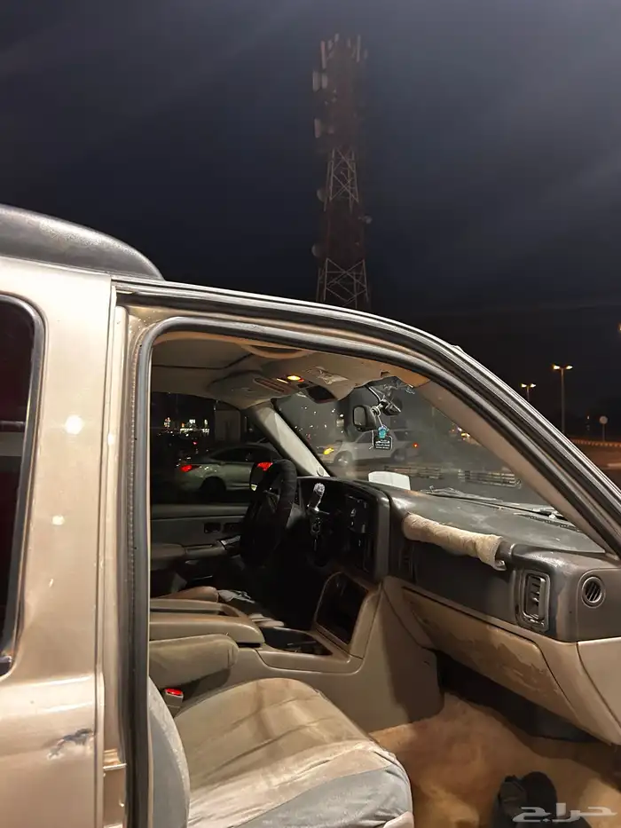 للبيع تاهو نضيف شرط 20