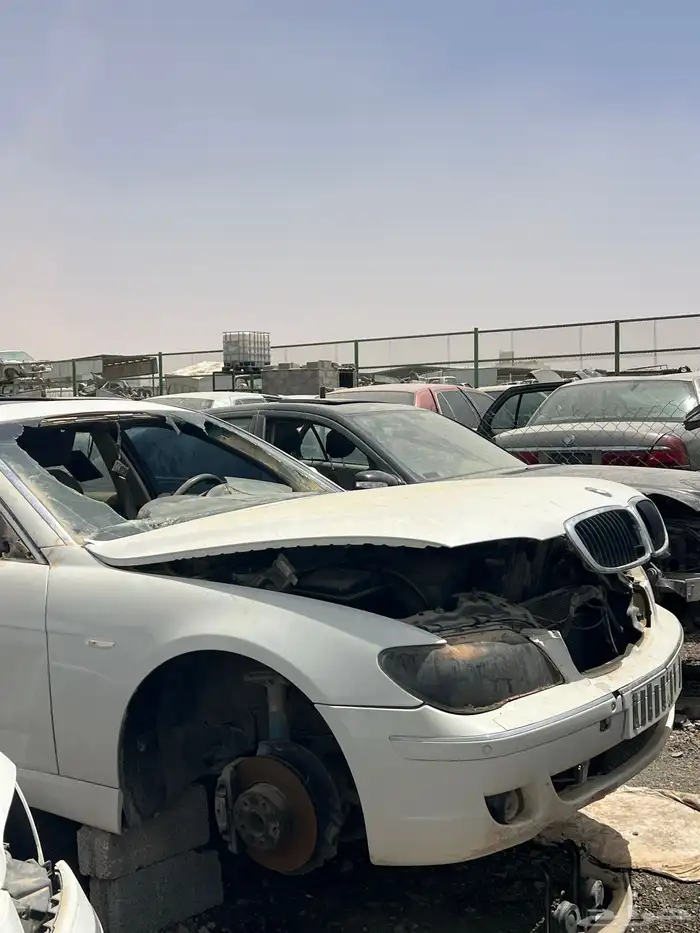 قطع سيارات مرسيدس بي ام تشليح 9