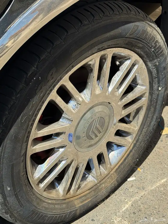 كفرات وجنوط لمتد فورد ماركيز مع أكواب . 1