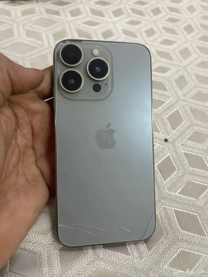 آيفون xs مراهم علي 13 برو 0