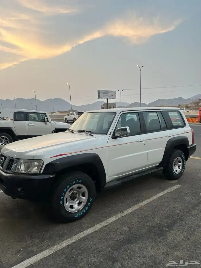 جيب نيسان 2009 فتك مكينة 4800 ماشي 98 الف 2