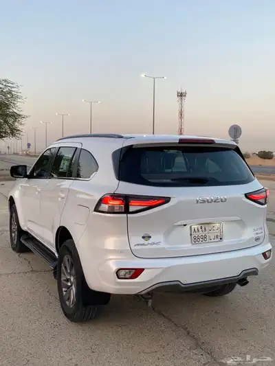 جيب اسوزو ميو اكس فل كامل 7