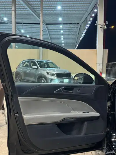 تروس 2022 اسود 6