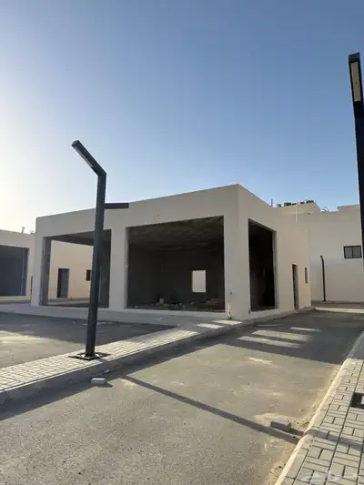 محلات درايف ثرو للتأجير موقع مميز 5