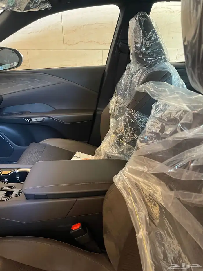 لكزز ار اكس موديل 23 هايبرد سقف بانوراما ماشي 31 الف 1