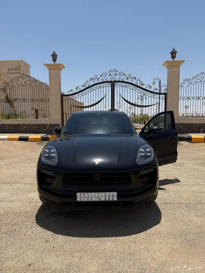 بورش ماكان 2023 13