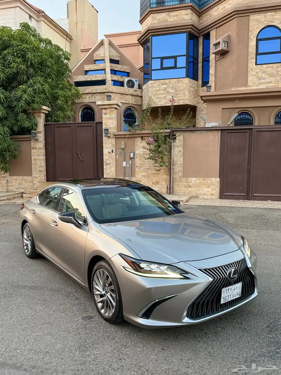 لكزس ES350 DD 2021 13