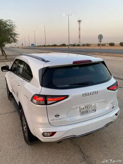 جيب اسوزو ميو اكس فل كامل 12