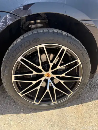 بورش ماكان 2023 11
