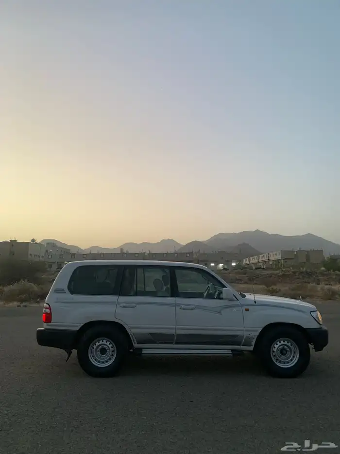 لاندكروزر 2005 4