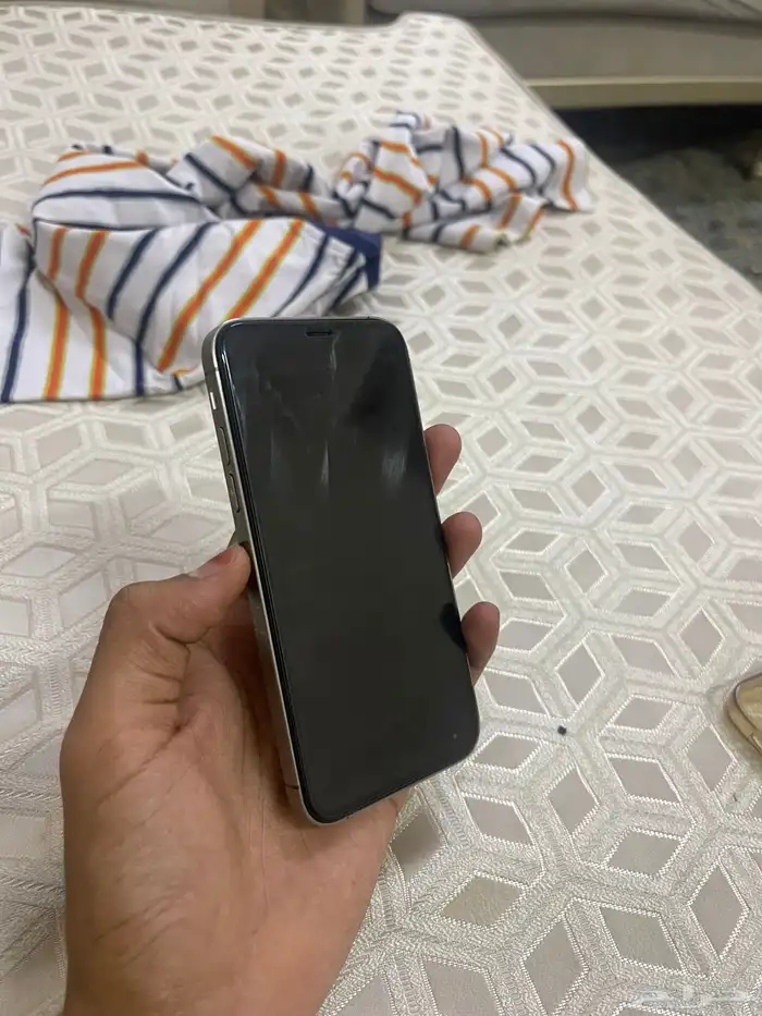 آيفون xs مراهم علي 13 برو 6