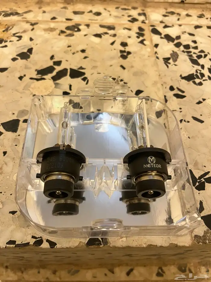 لمبات زينون D4S مستعمله 100 ريال 2
