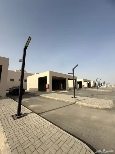 محلات درايف ثرو للتأجير موقع مميز 2
