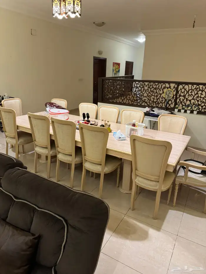 فيلا مميزة في حي البساتين بمساحة 1069م 9