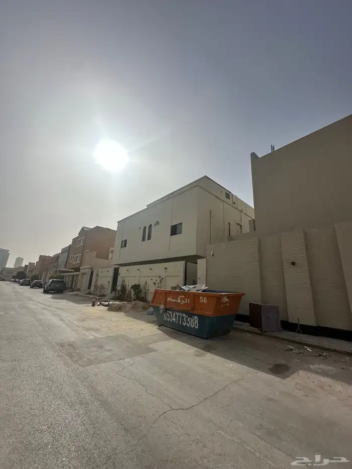 فيلا استثمارية للبيع حي السليمانية 1