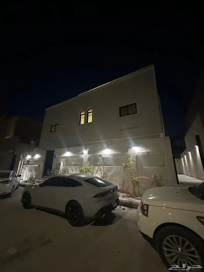 فيلا استثمارية للبيع حي السليمانية 2