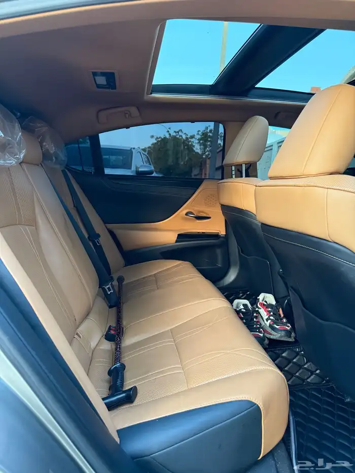 لكزس es350 الموديل 2023 6