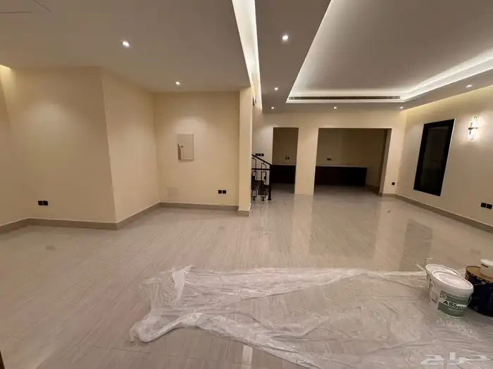 للايجار فيلا جديده حي الرفيعه 8