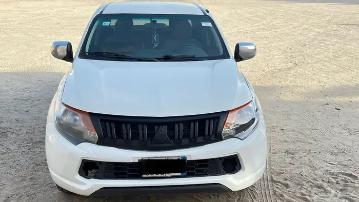 متسوبيشي حوض غمارتين L200 قير عايدي بنزين نظيفه جدا 3
