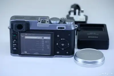 FUJIFILM X100S Camera (Silver) 4