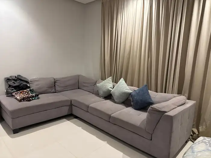 كنب حرف L من اشلي سنبل ستي 2
