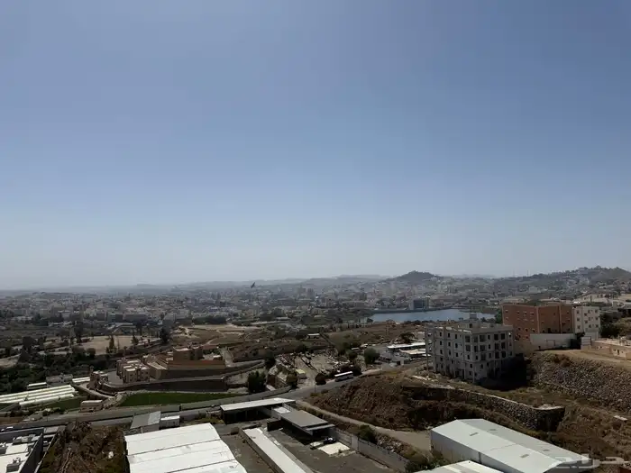 للبيع شقق سكنيه بحى الاطلاله ب ابها مطله ع بحيرة السد 3