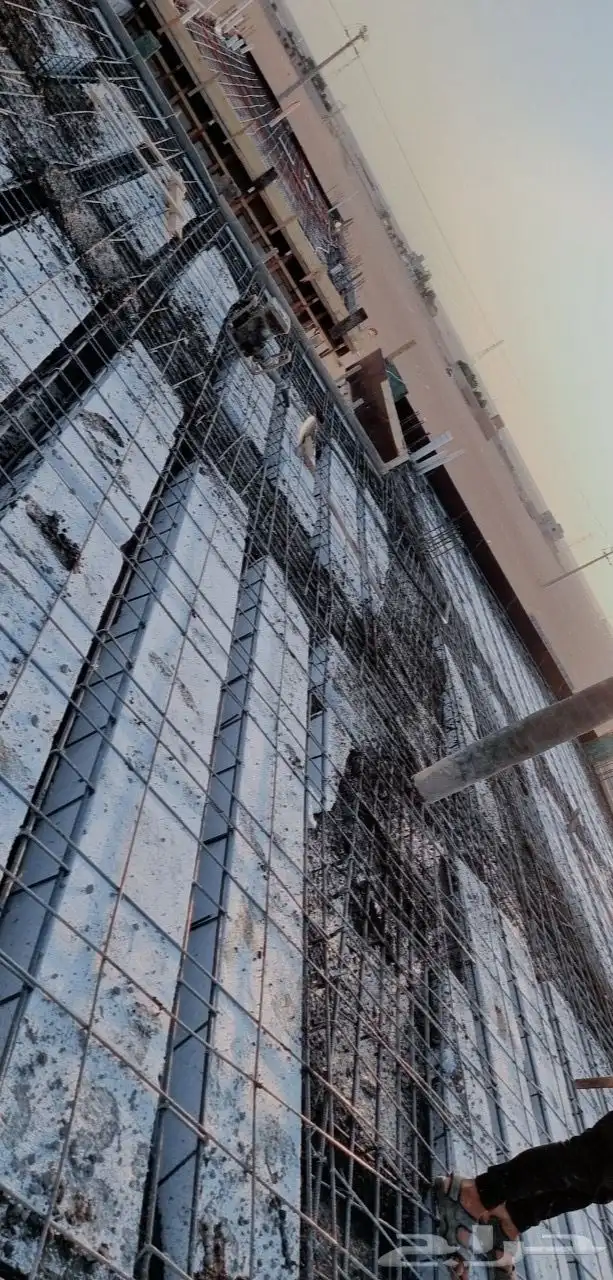 مقاول ملاحق عام 1