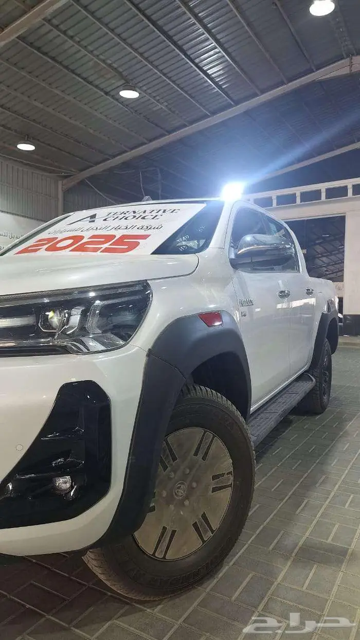 هايلوكس غمارتين - TRD بنزين 6 سلندر 2025 1
