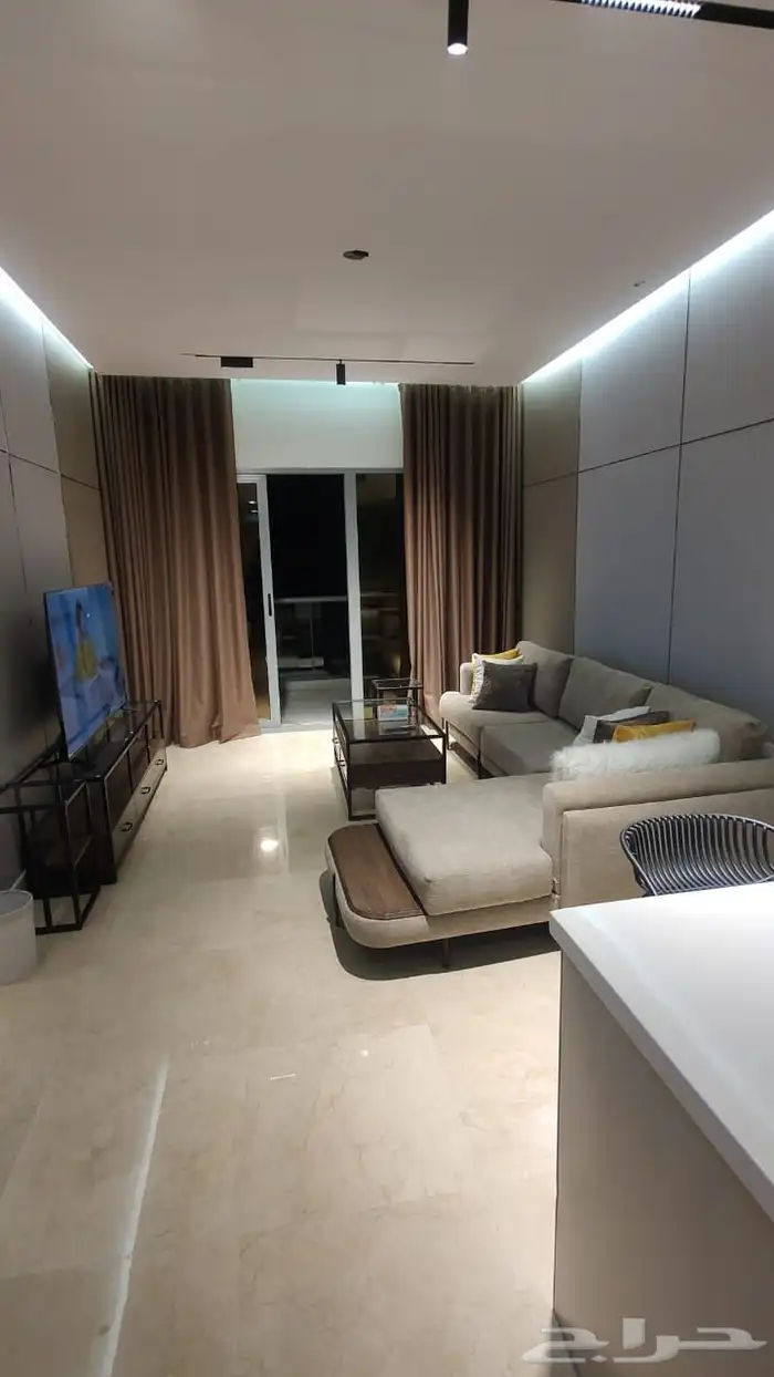 اطلالة على بحر جده في برج داماك 22