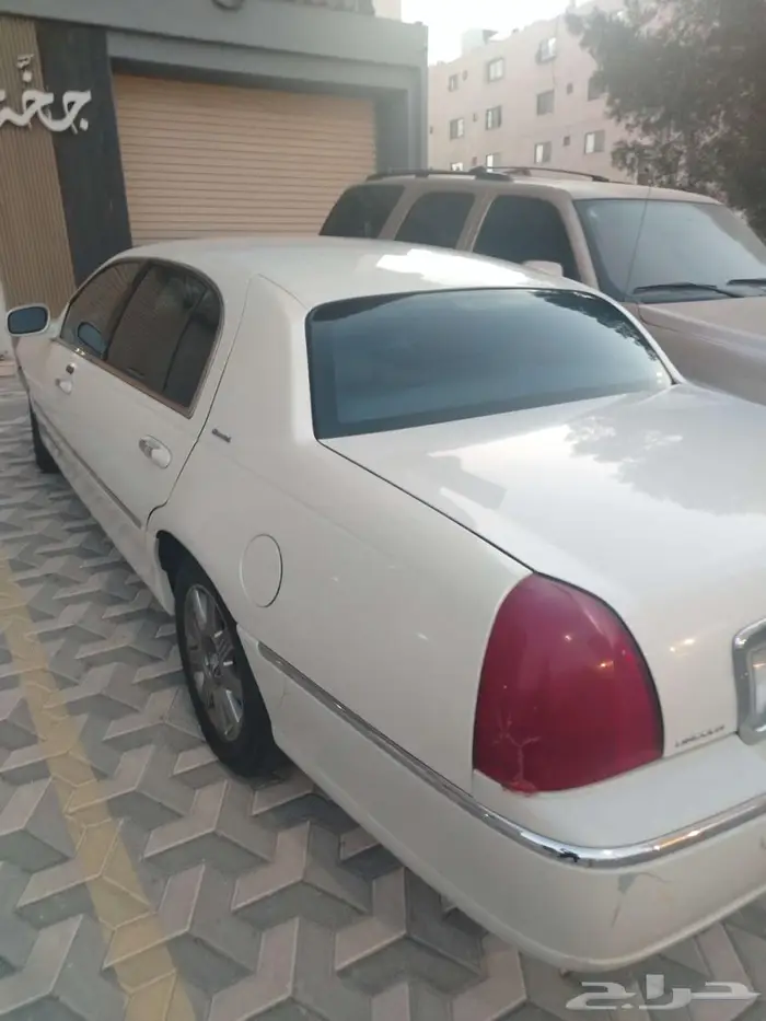 فورد لينكون تاون كار 2004 للبيع 5