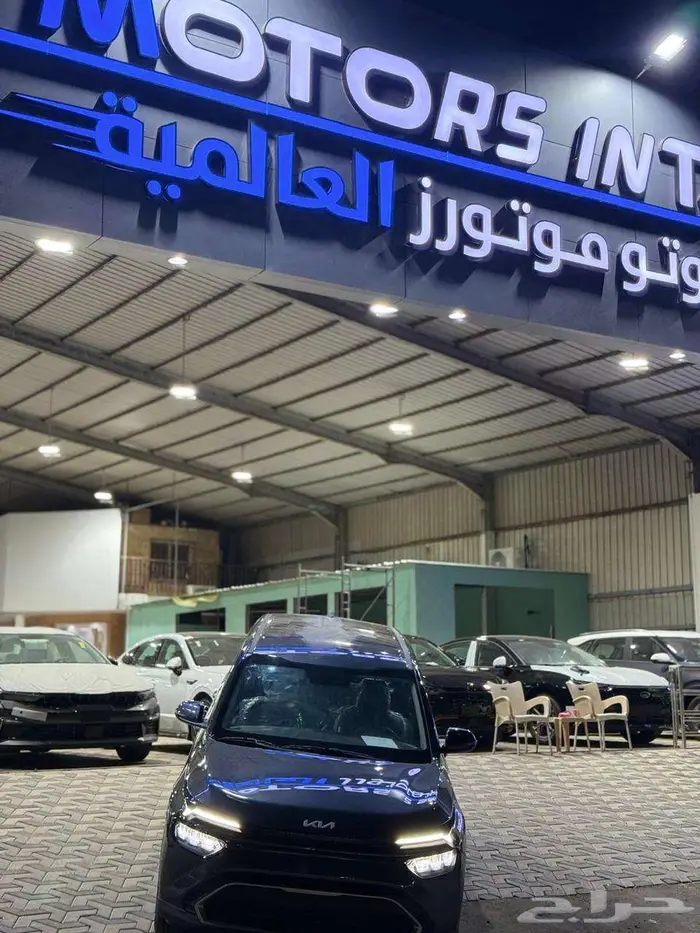 كيا كارنز نص فل بافضل الاسعار عازل حراري مجاني لعملائنا 3
