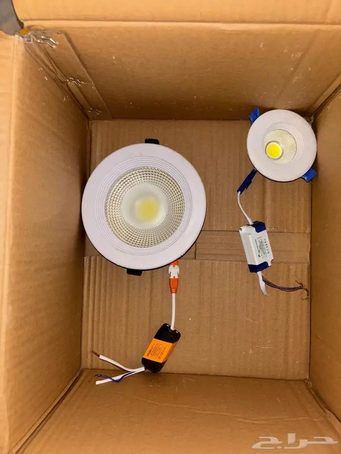 لمبات ليد ومفاتيح لمبات و افياش كهربائية 2