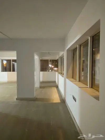 عماره للإيجار وسط البلد 5 أدوار وملحق 12