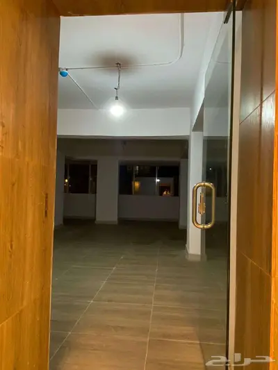 عماره للإيجار وسط البلد 5 أدوار وملحق 6