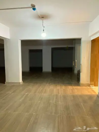 عماره للإيجار وسط البلد 5 أدوار وملحق 4