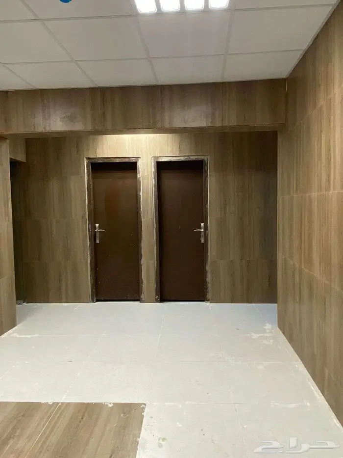 عماره للإيجار وسط البلد 5 أدوار وملحق 5