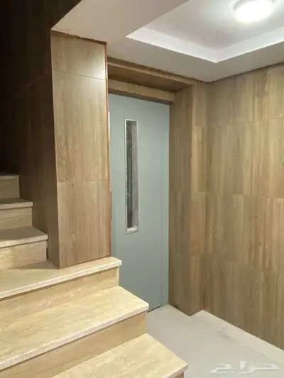 عماره للإيجار وسط البلد 5 أدوار وملحق 2