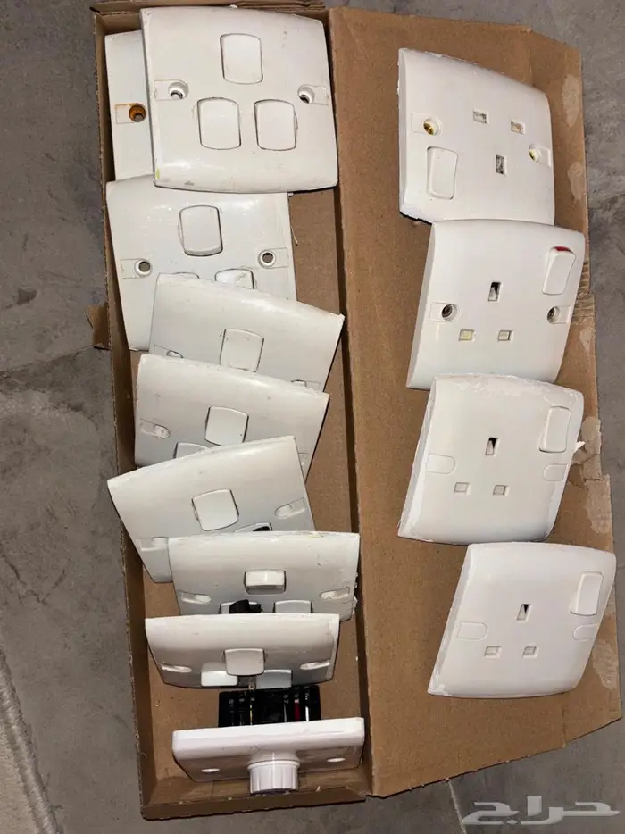 لمبات ليد ومفاتيح لمبات و افياش كهربائية 5