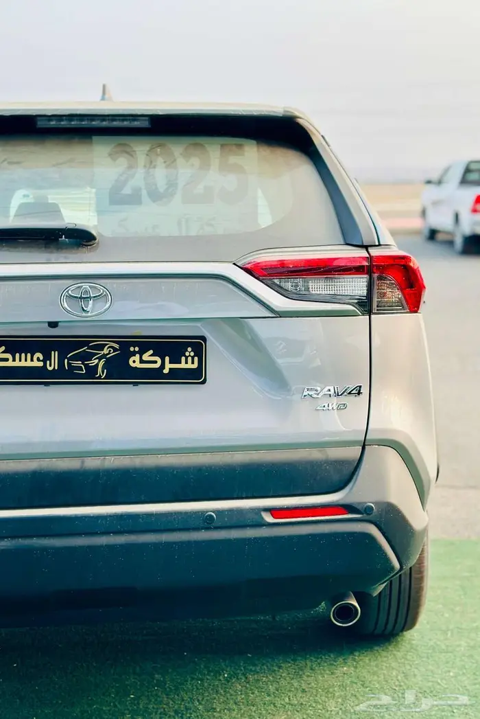 تويوتا راف فور موديل 2025 ستاندر دبل 3