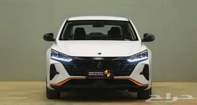 دونج فينج شاين E1 2025  براعة الأداء والتصميم العصري 7