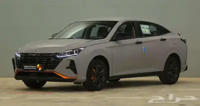 دونج فينج شاين E1 2025  براعة الأداء والتصميم العصري 1