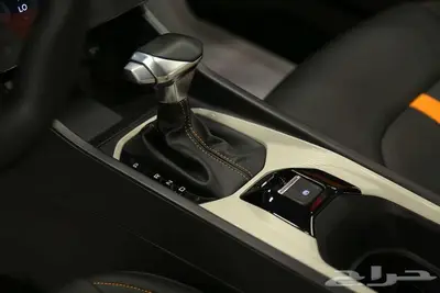 دونج فينج شاين E1 2025  براعة الأداء والتصميم العصري 11