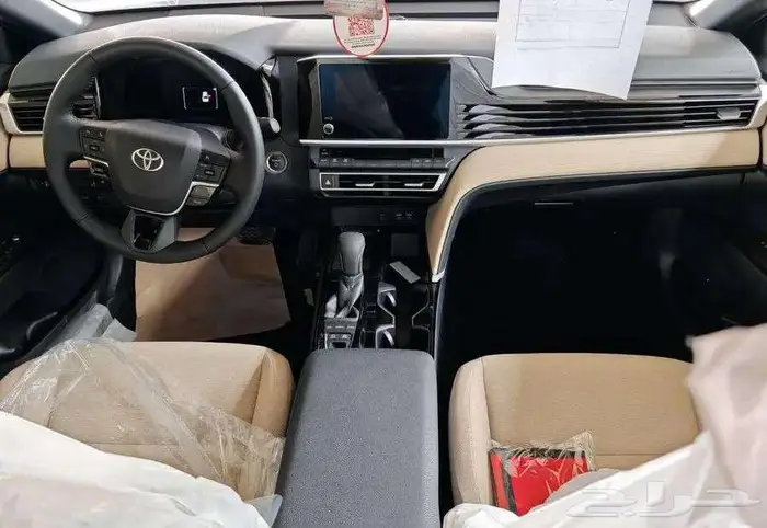 تويوتا كامري LE هايبرد 2025 4