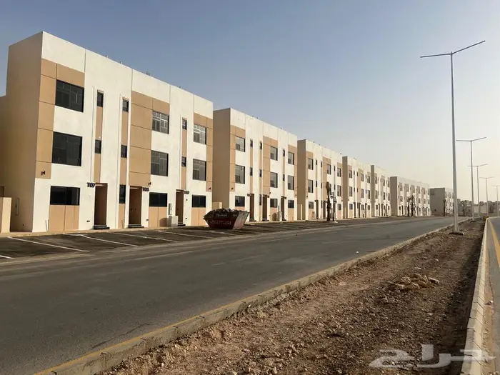 مشروع كامل للإيجار 30 تاون هاوس او البيع كامل 1