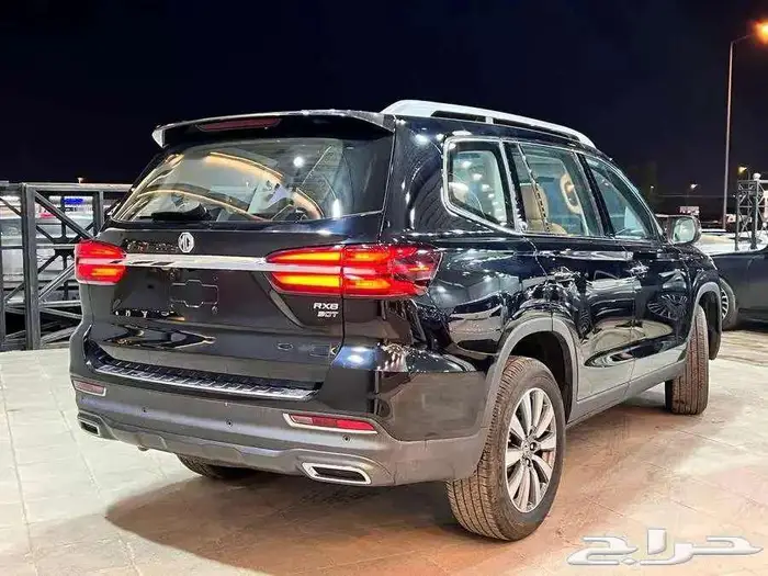 ام جي RX8 موديل 2023 4