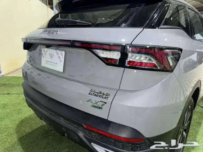 دونج فينج AX7 2023 8