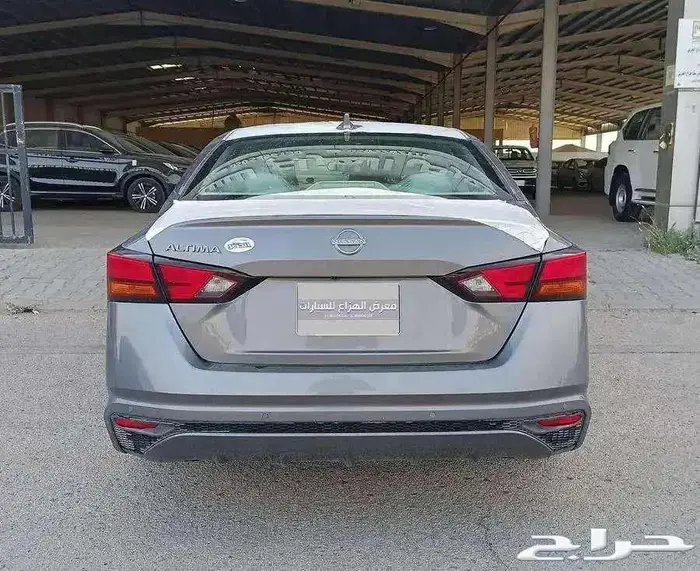 نيسان التيما S ستاندر موديل 2025 تم البيع 8