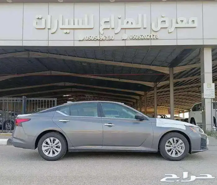 نيسان التيما S ستاندر موديل 2025 تم البيع 5