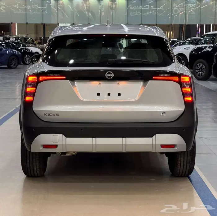 نيسان كيكس ستاندر مكينه 2.0 موديل 2025 9