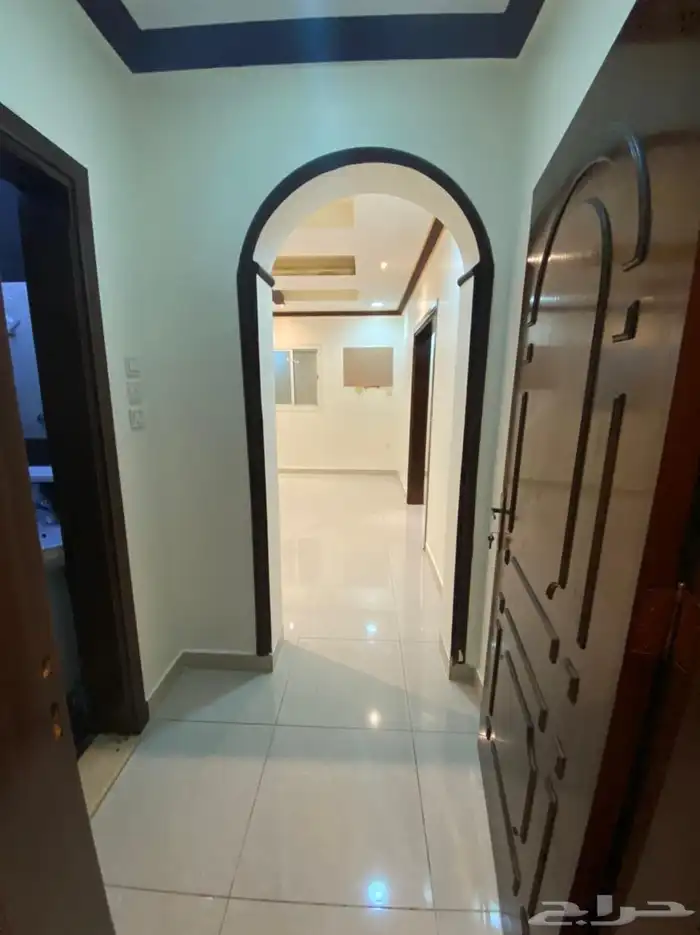 شقة في حي الورود 2 3